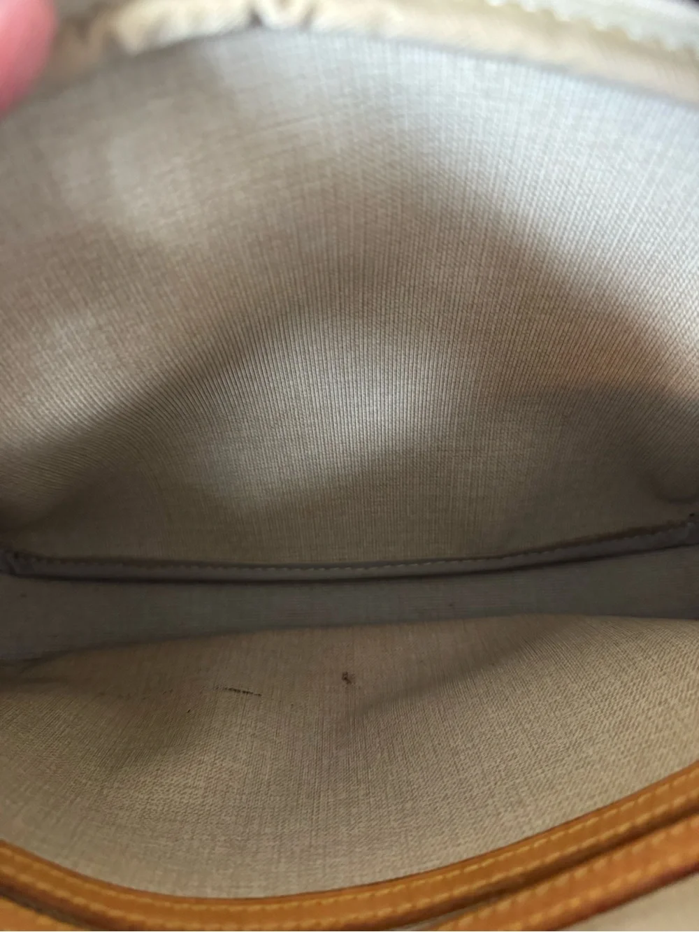 Louis Vuitton Monogram Reporter PM Shoulder / Crossbody Bag